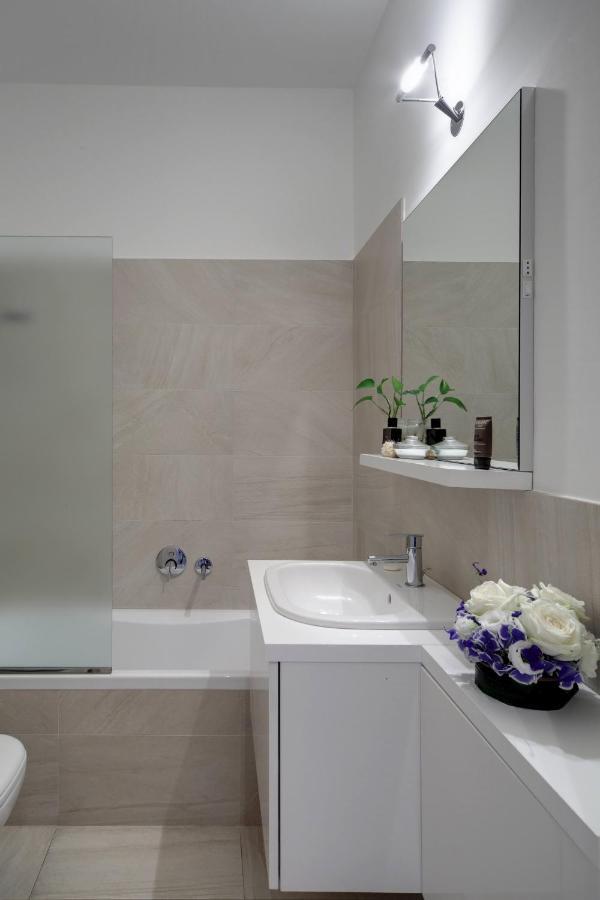 Contempora - Elvezia 8 - E22 Apartment Mailand